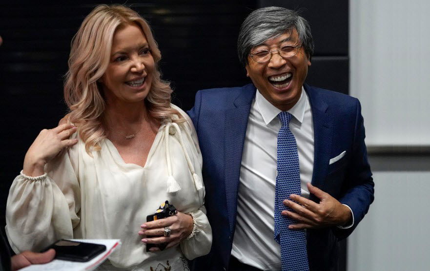 Patrick Soon-Shiong and Jeanie Bus